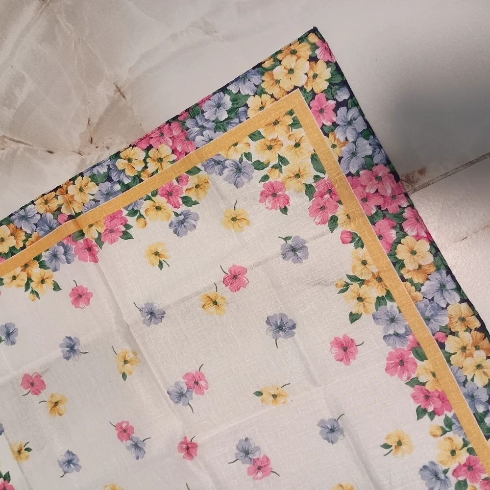 Yves Saint Laurent Flover Scarf / Scarv